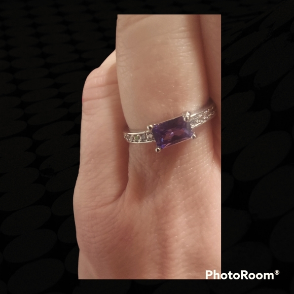 2 Ring Set - Picture 4 of 5